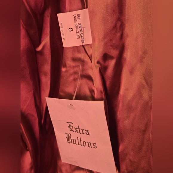 Moda International Leather Trenchcoat. Size 8. - Picture 5 of 7